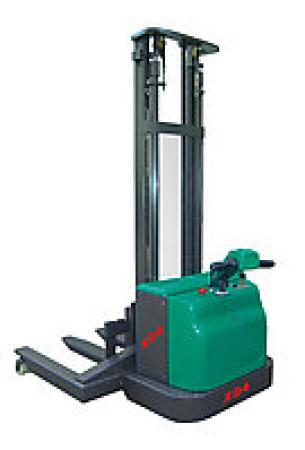 Gerbeur multidirectionnel électrique charges longues XD4 AC-evo