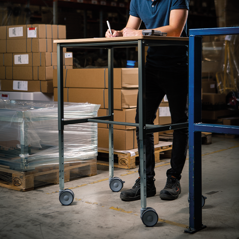 Achat Table de travail mobile à hauteur réglable - plateau inclinable*