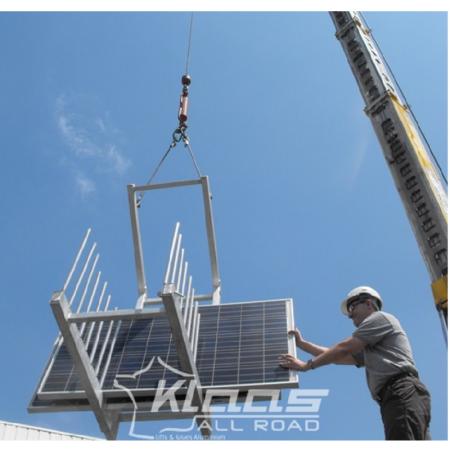 Fourche de levage pour panneaux solaires - chantier photovoltaïque