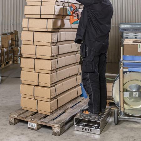 Plateforme aluminium mobile 1 marche pour poste de travail