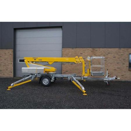 Comparateur Nacelle tractable 13 mètres à stabilisateurs 1300EB