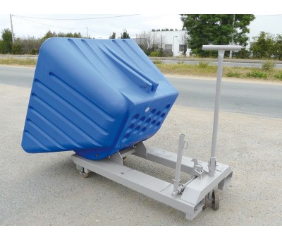 Benne plastique basculante GM