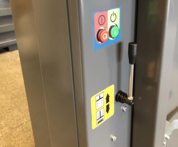 Comparateur Presse à fût métallique 60 - 220 litres PF25V - Chambre mono-fût