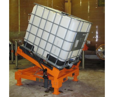 Fabricant Inclineur de cuve en poste fixe pour dosage et soutirage LRE EVO