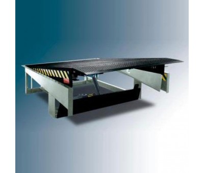 Niveleur de quai hydraulique à lèvre à angle auto-correcteur