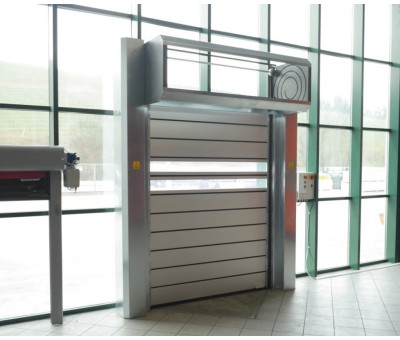 Porte à panneaux rigides à enroulement