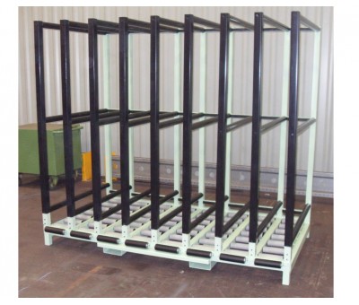 Pupitre à rouleaux pour châssis de porte et panneaux