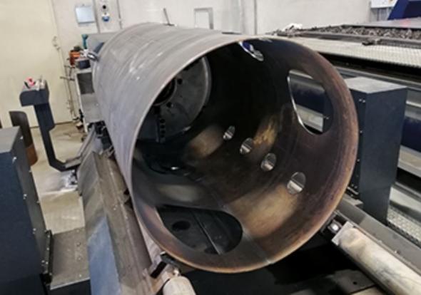 Comparateur Centre d'usinage et découpe plasma pour tôles et profils Steel Max