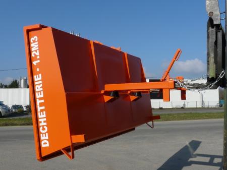 Devis Benne basculante pour déchets du BTP
